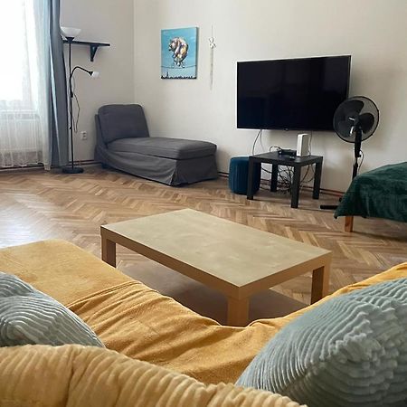 Apartment Green House - Old Town Bratislava Rom bilde