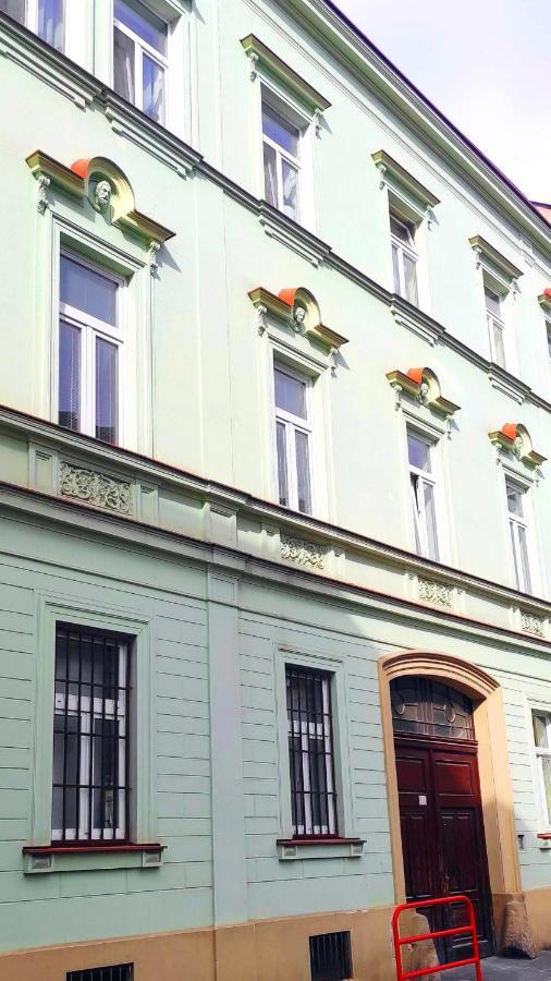Apartment Green House - Old Town Bratislava Eksteriør bilde